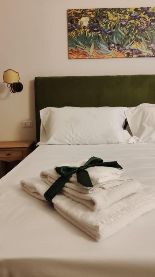 B&B Romeo Luxury Rooms Catania Exterior photo