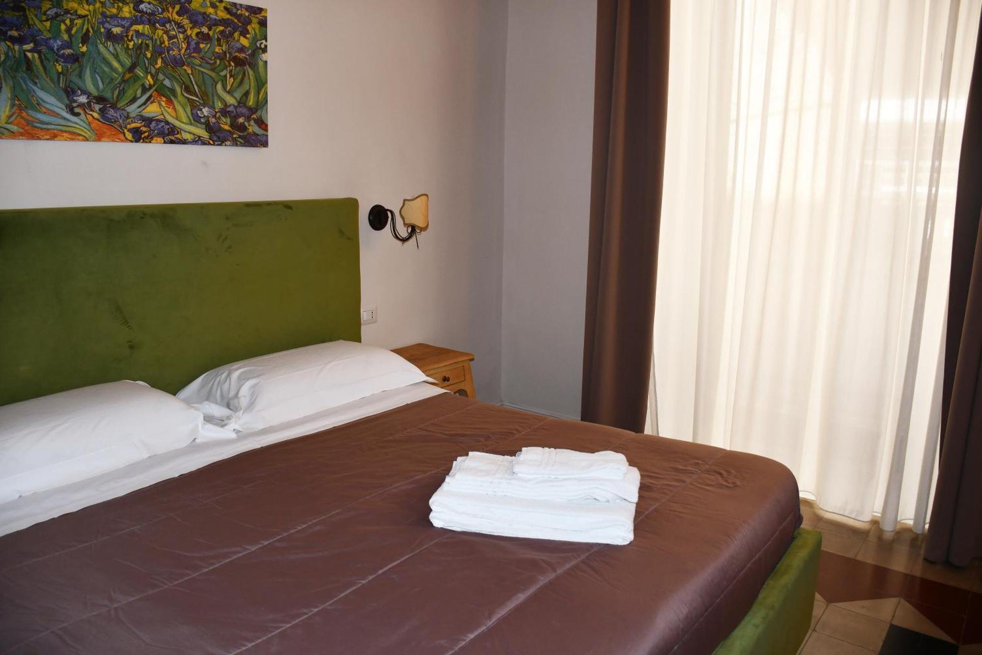 B&B Romeo Luxury Rooms Catania Exterior photo